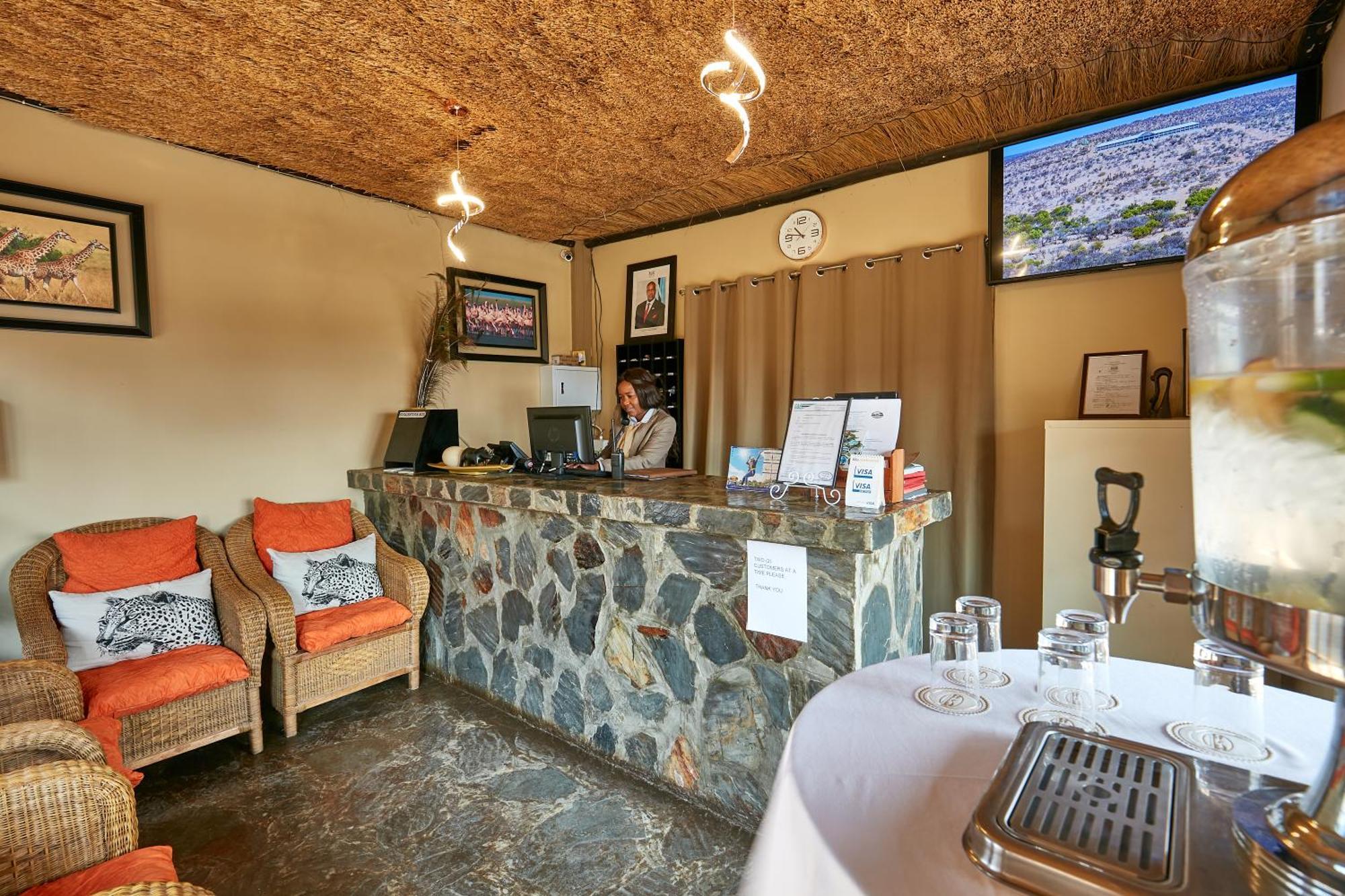 Big Valley Game Lodge Lobatse Exterior photo